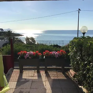 https://face-a-la-mer.fr-provencehotel.com