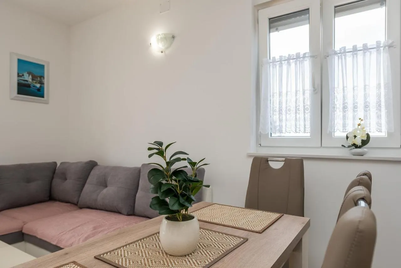 Zoran Brand New Modern Apartments Mandre