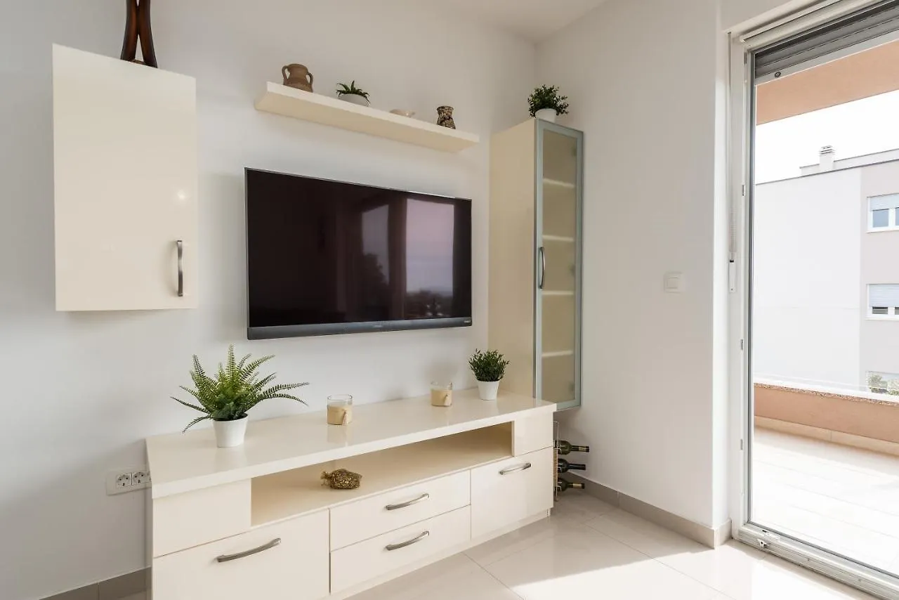 Zoran Brand New Modern Apartments Mandre 0*,